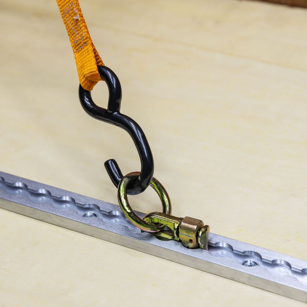 Race Ramps 1' Versatie Surface-Mounted Track with Wide Contour Edge (Series 3)