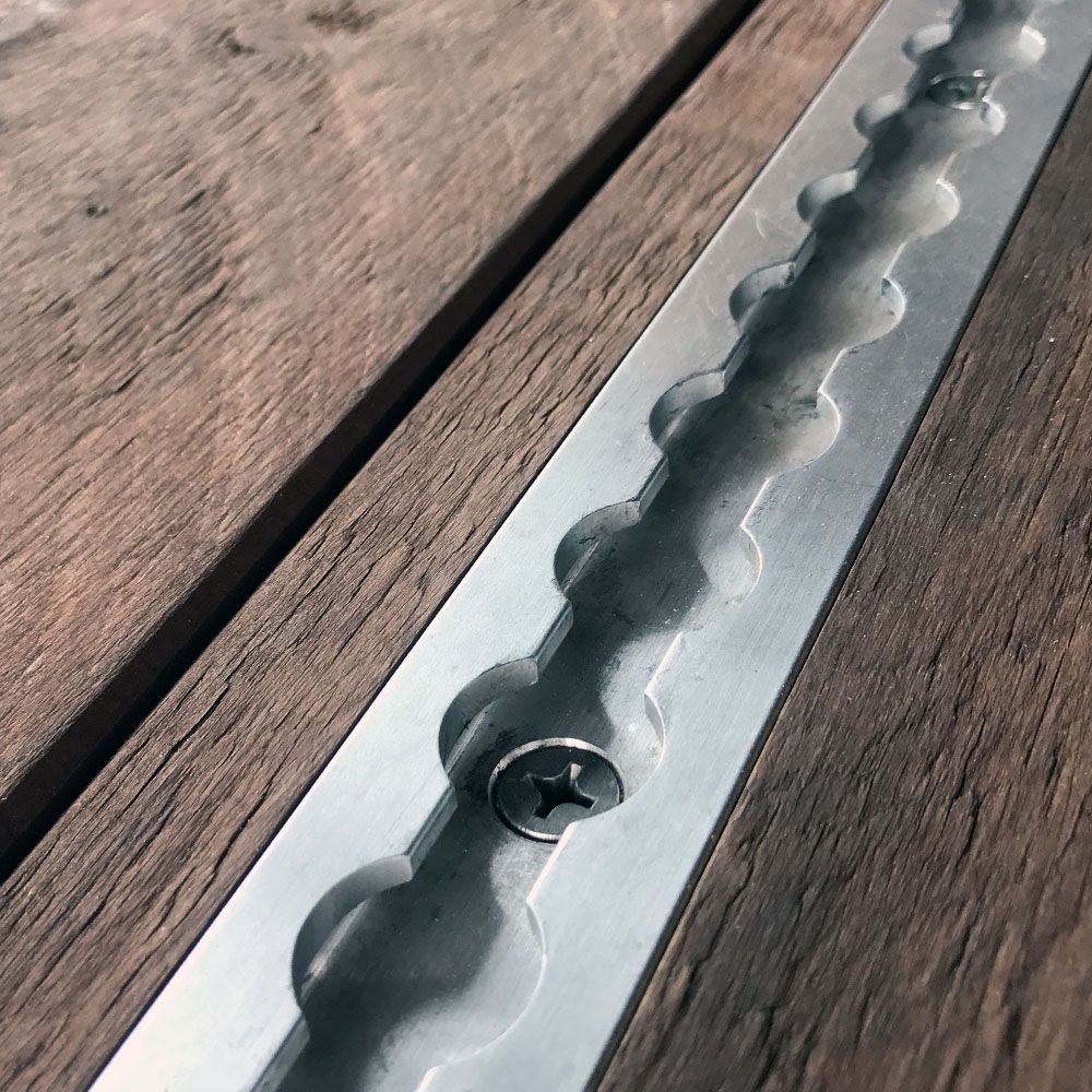 Race Ramps 1' Versatie Surface-Mounted Track with Wide Contour Edge (Series 3)