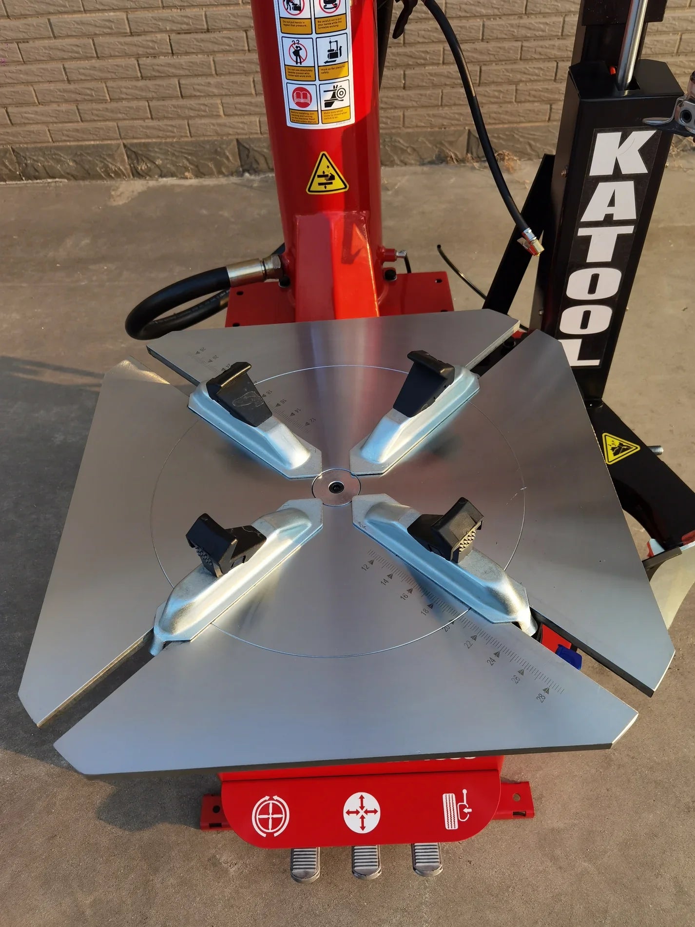 Katool | KT-T835 Wheel Clamp Tire Changer Machine